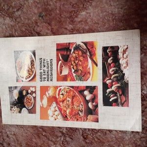 VINTAGE COOKBOOK Good Things to Eat with Moonlight Mushrooms